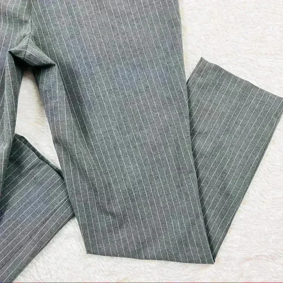 Adrienne Vittadini Gray Rayon Pin Stripe Flat Front Fitted Slim Ankle Pants (6) - Picture 9 of 14